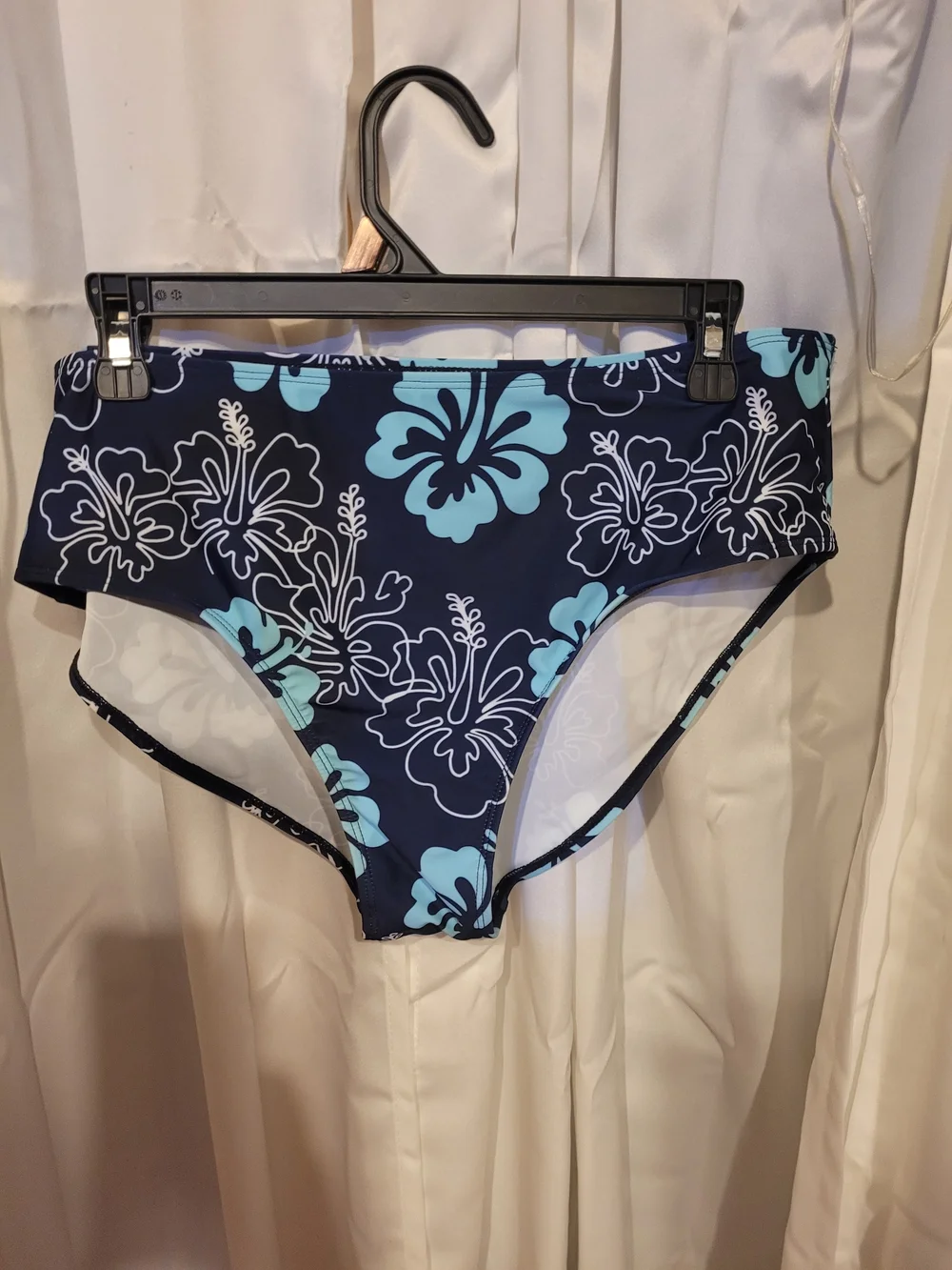 Amazon Black & Light Blue Floral Zip-Front Tankini Set